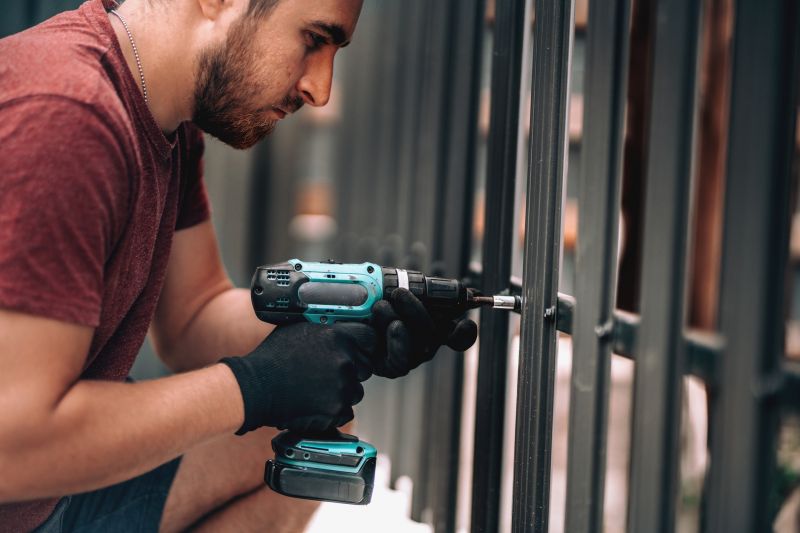 Steel Fence Replacement in South Houston, TX